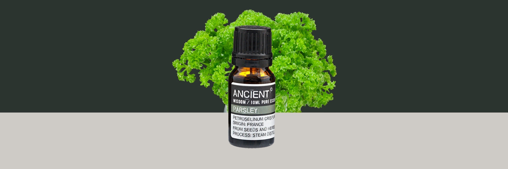 Zelyth Parsley Essential Oil – a vibrant, herbaceous aroma for rejuvenating rituals and sustainable self-care